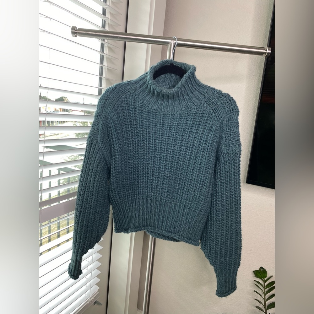 H&M turtle neck thick sweater
